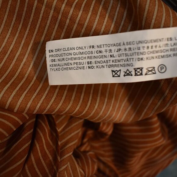 - J.O.A long sleeve crop top size small - Picture 7 of 14